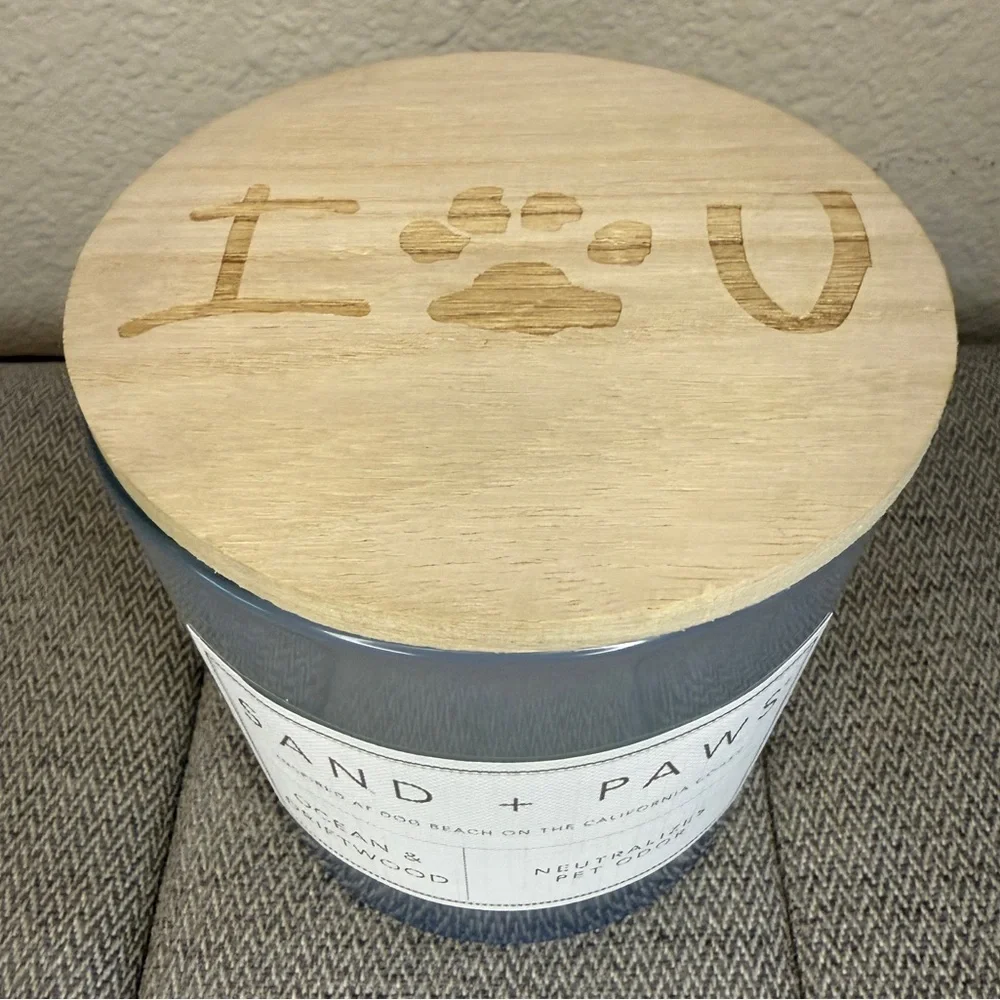 Sand + Paws Odor Neutralizing Scented Candle - Ocean & Driftwood, 21oz, 3 Wick - Picture 3 of 11